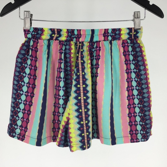 2/$25 Jessica Simpson Girls Striped Shorts, Med. (10/12) - Picture 6 of 15